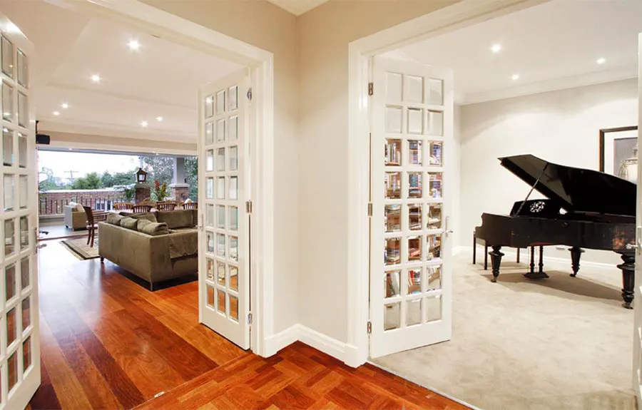 designer Contemporary internal doors